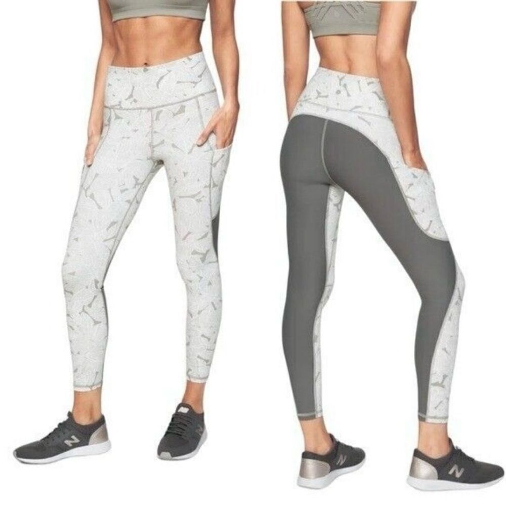 New‎ Athleta Gray Silver Palm Up For Anything 7/8 Tight Leggings Size Small